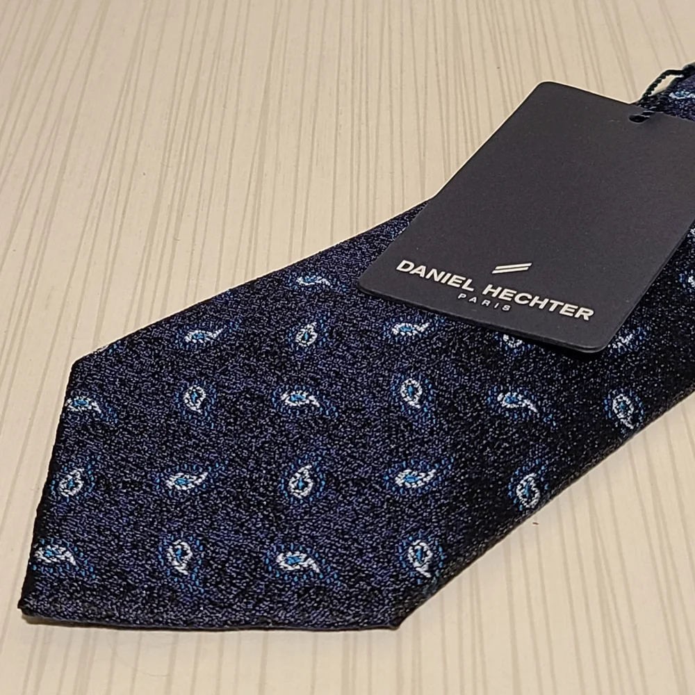 Blue Paisley 100% Silk Tie from Daniel Hechter - Picture 3 of 5